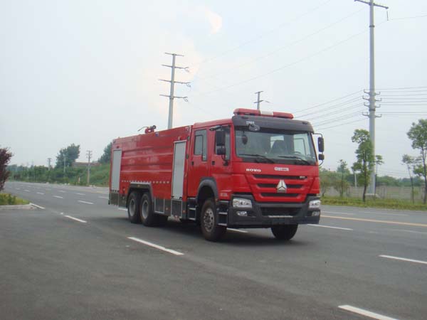 國五重汽豪沃16噸水罐消防車